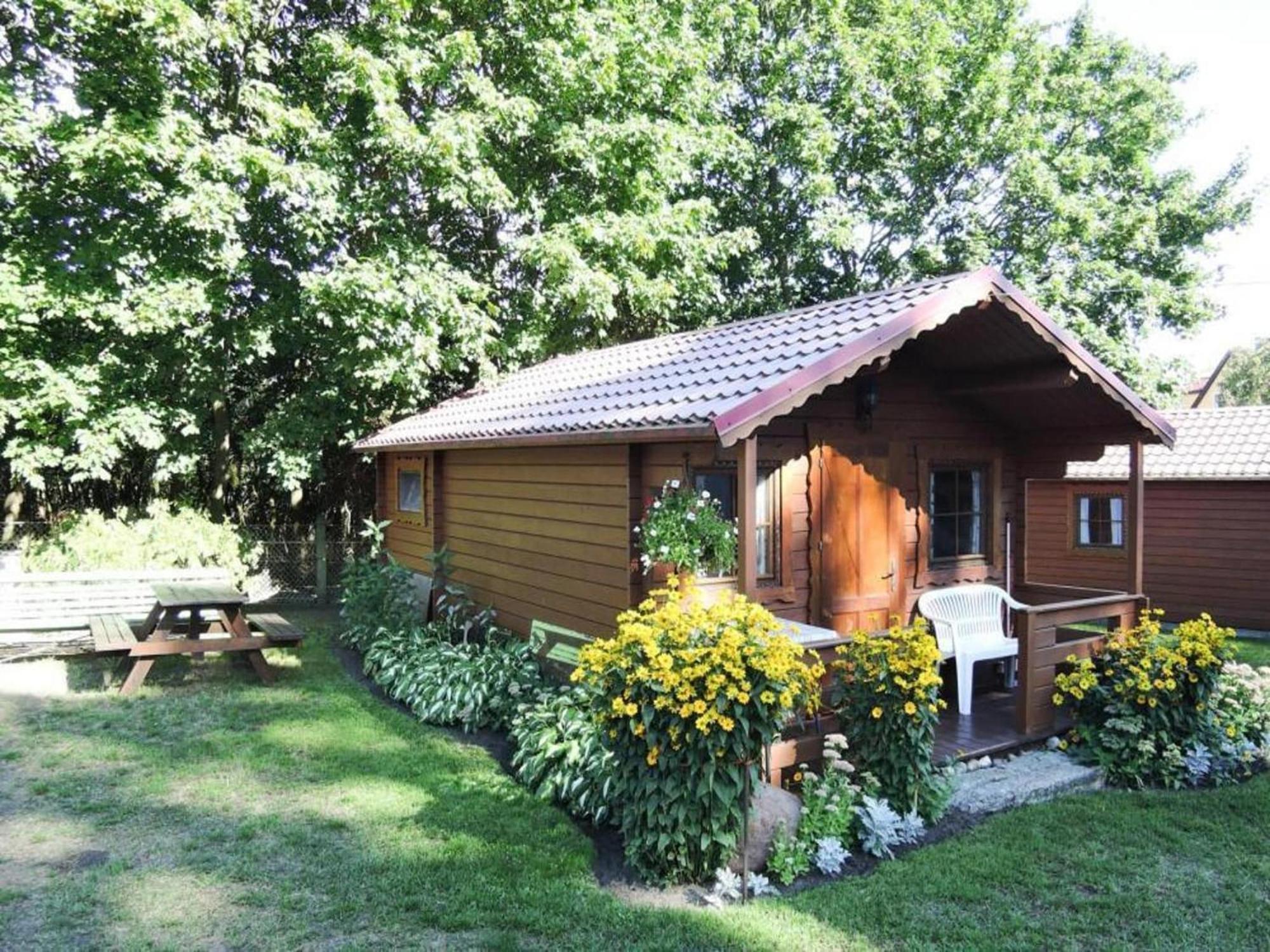 Bungalow In Lubin At 300 M From The Lake Екстериор снимка