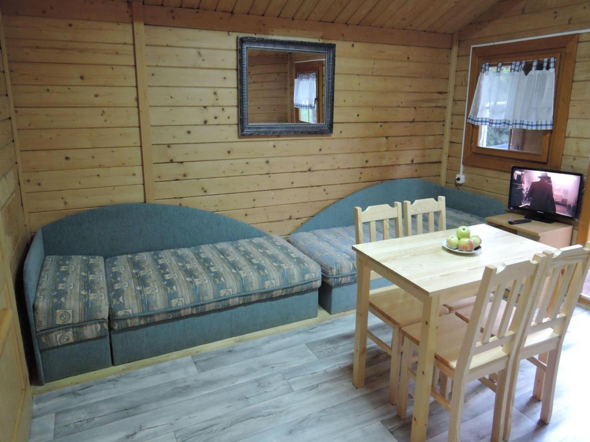 Bungalow In Lubin At 300 M From The Lake Екстериор снимка